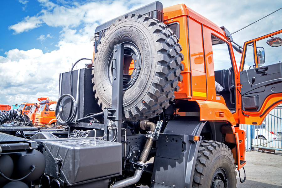 Седельный тягач КАМАЗ 65221