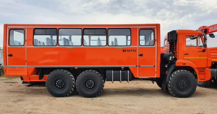 Вахтовый автобус КАМАЗ 43118 NEFAZ